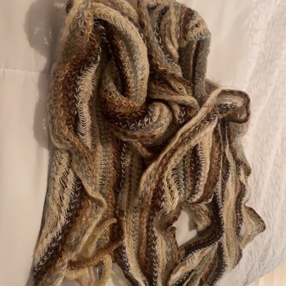 Smart set scarf - Picture 4 of 5